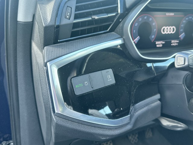 Véhicule AUDI Q3 à vendre